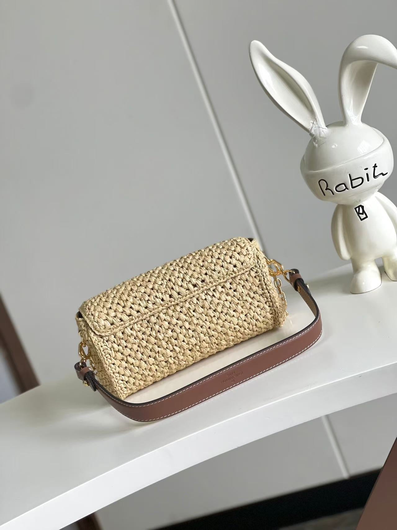 LOUIS VUITTON LV SHOULDER BAG 24 IN BEIGE WOVEN RAFFIA GOLD HARDWARE