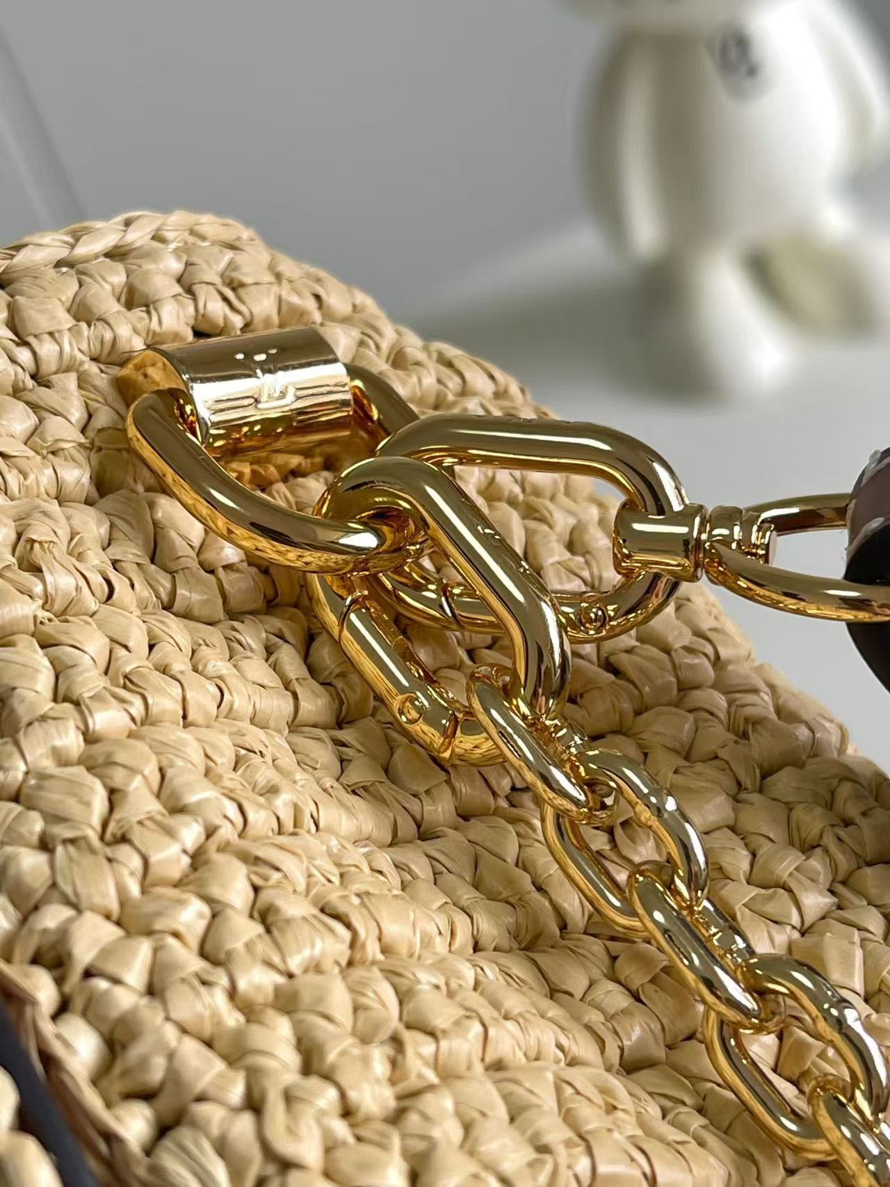 LOUIS VUITTON LV SHOULDER BAG 24 IN BEIGE WOVEN RAFFIA GOLD HARDWARE
