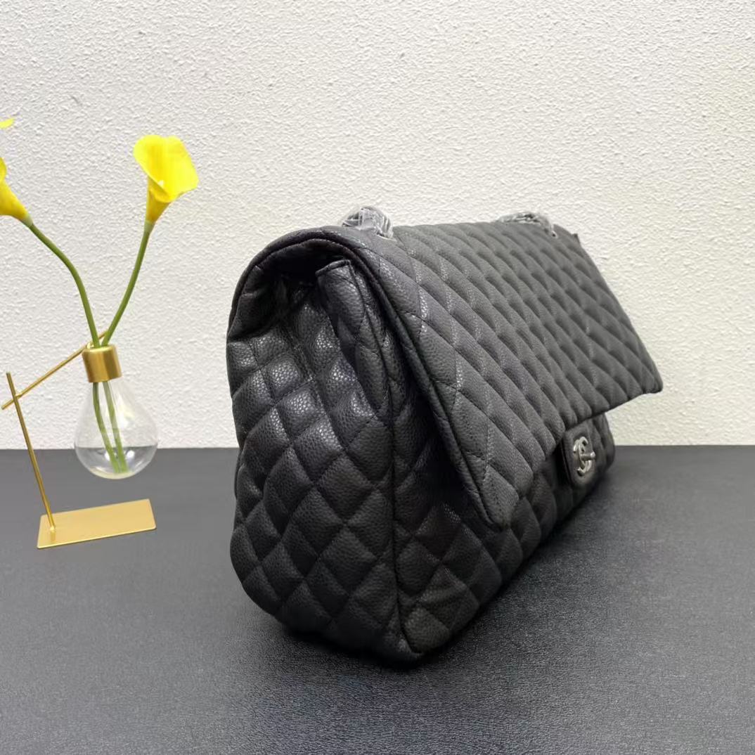 CHANEL CLASSIC FLAP BAG 46 IN BLACK QUILTED CALFSKIN