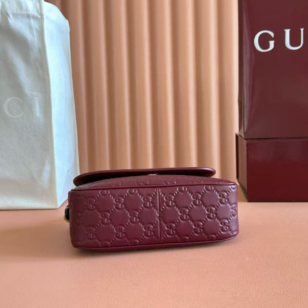 GUCCI SHOULDER BAG 20 IN BURGUNDY RED EMBOSSED CALFSKIN