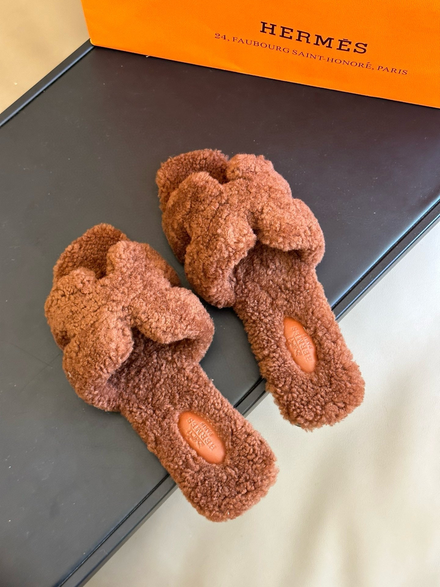 HERMES 0RAN SANDAL SHEARLING BROWN