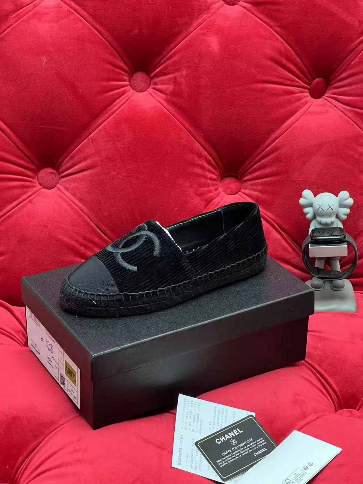CHANEL PLATFORM IN BLACK VELVET MIX CALFSKIN EMBROIDERED LOGO