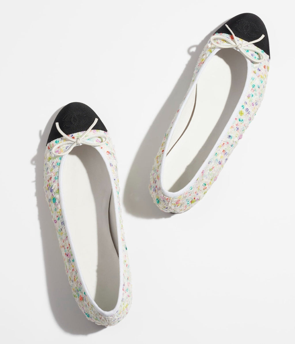 CHANEL BALLET FLATS ECRU MULTICOLOR BLACK TWEED