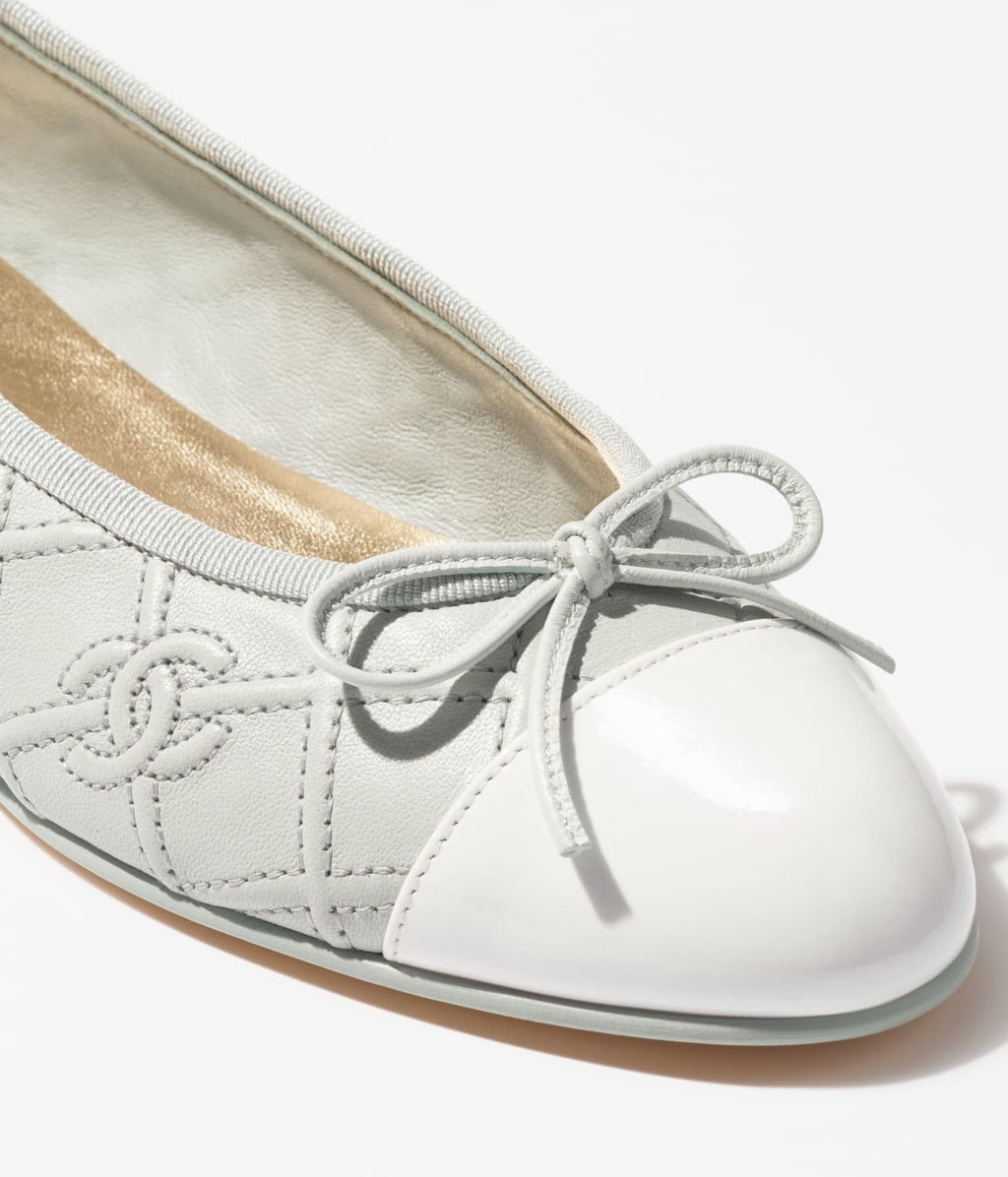 CHANEL BALLET FLATS LIGHT BLUE WHITE LAMBSKIN