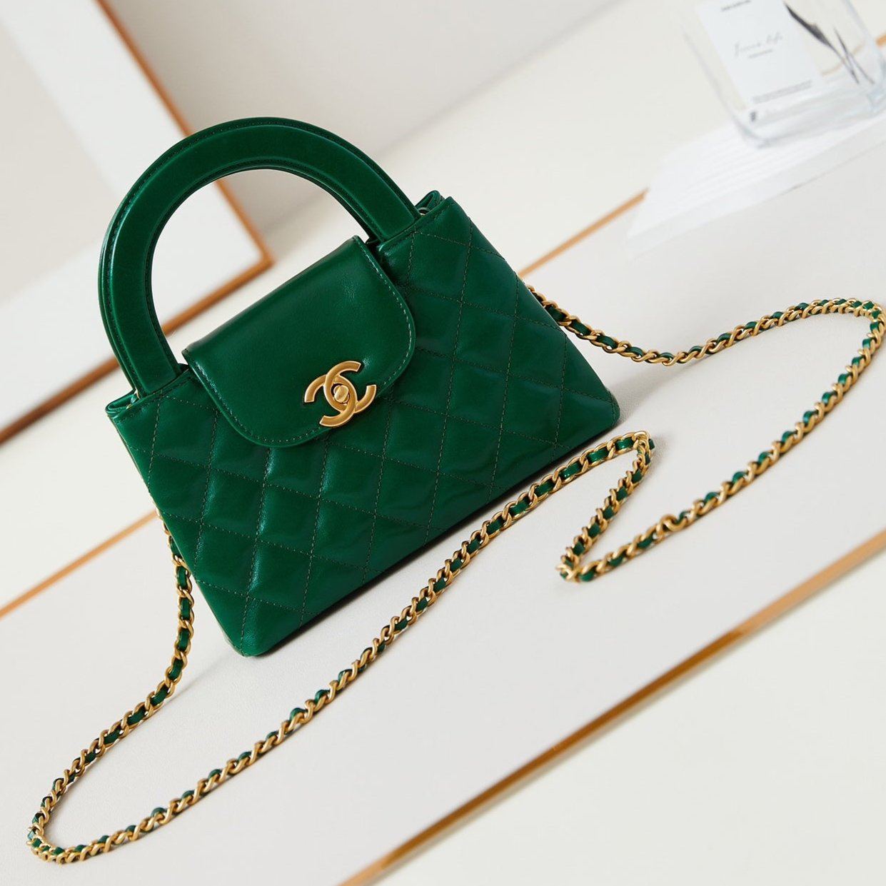 CHANEL KELLY MINI 19 SHOPPING BAG IN GREEN FOREST CALFSKIN