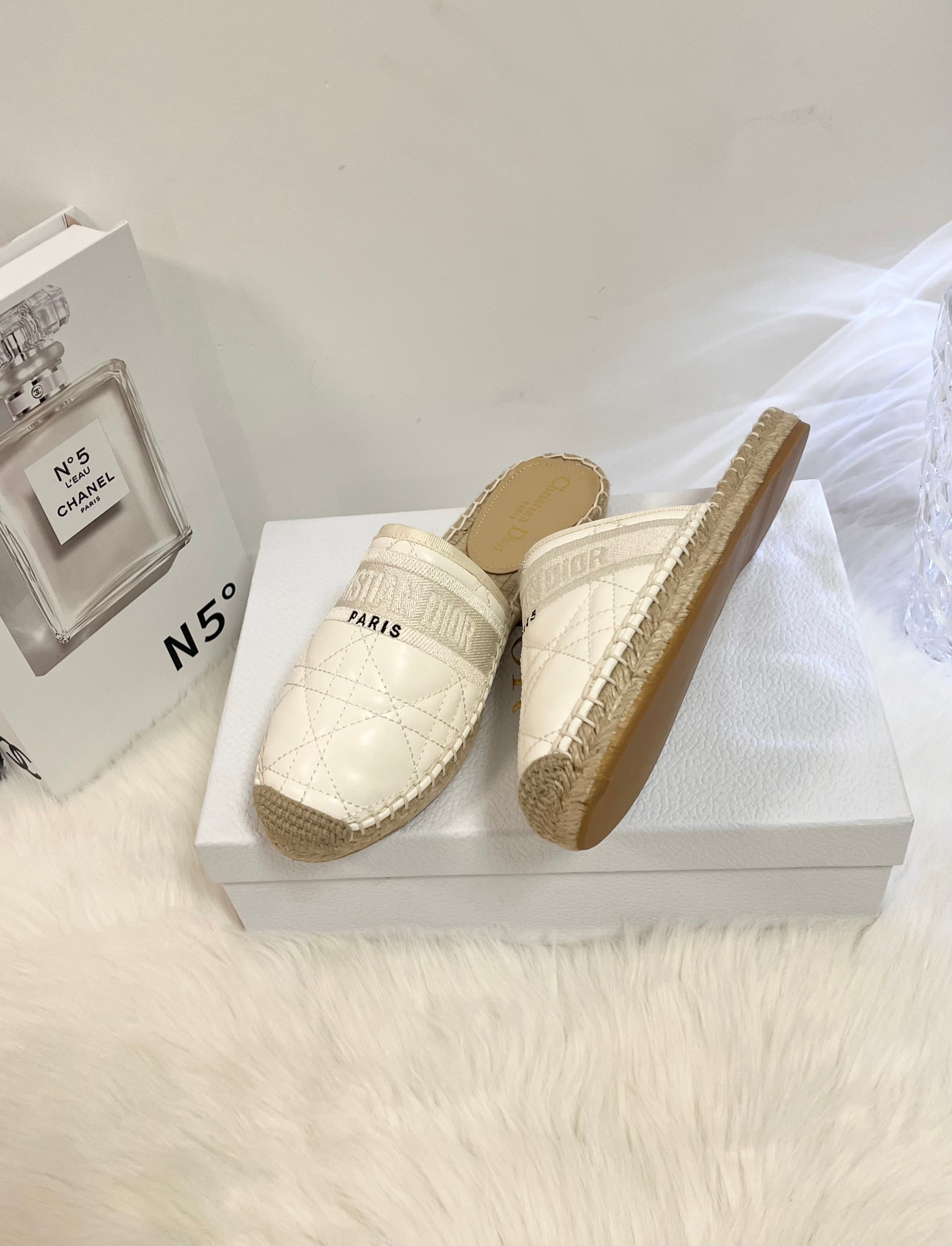 DIOR GRANVILLE ESPADRILLE MULE WHITE QUILTED CANNAGE CALFSKIN