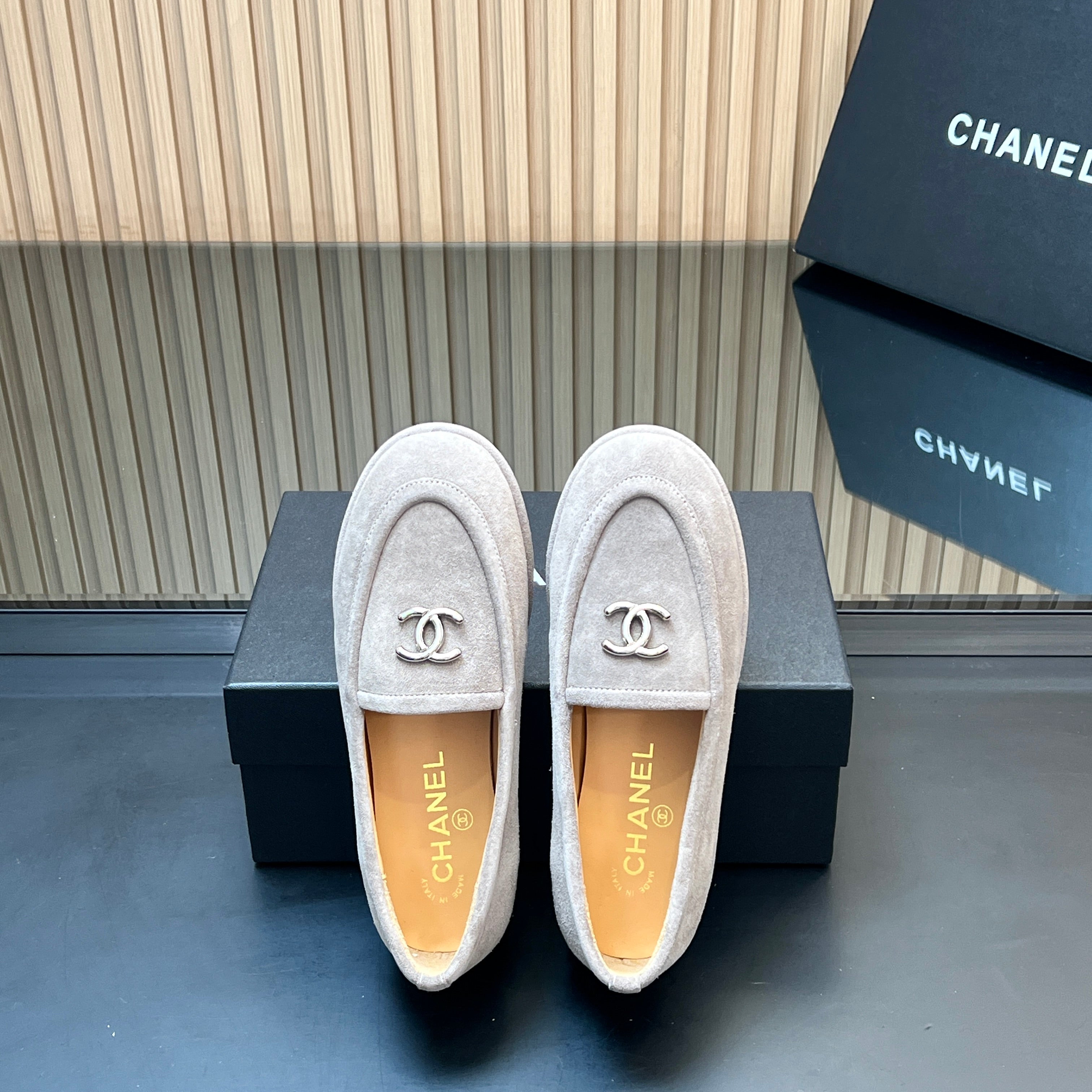 CHANEL 25S TEDDY LOAFER 15MM IN LIGHT GRAY SUEDE SILVER HARDWARE