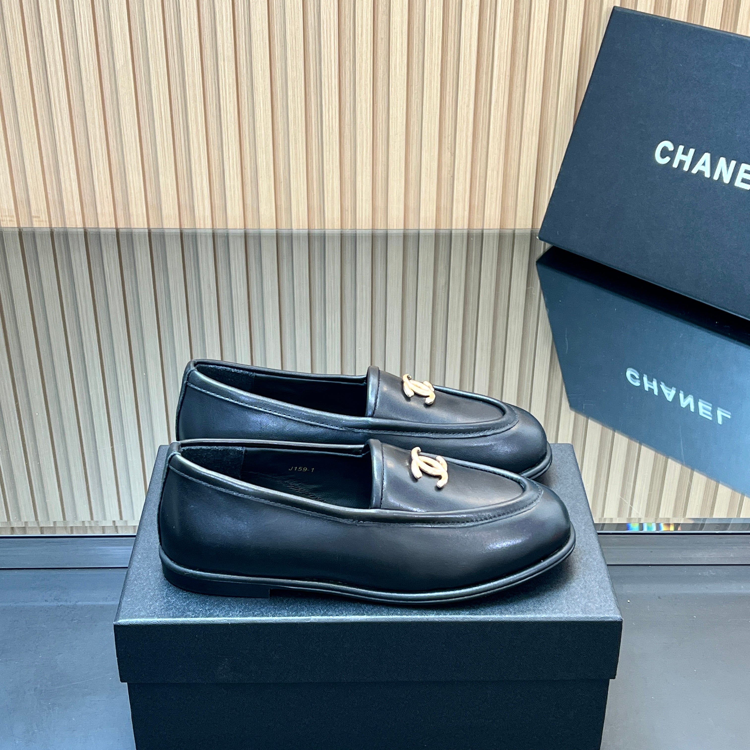 CHANEL 25S TEDDY LOAFER 15MM IN BLACK CALFSKIN GOLD HARDWARE