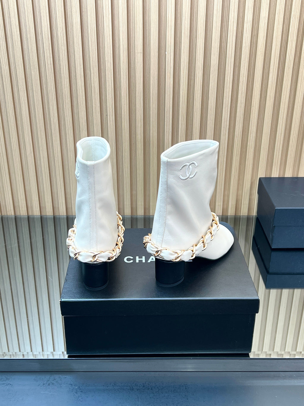 CHANEL 25S LOW BOOTS 65MM IN WHITE CALFSKIN GOLD HARDWARE