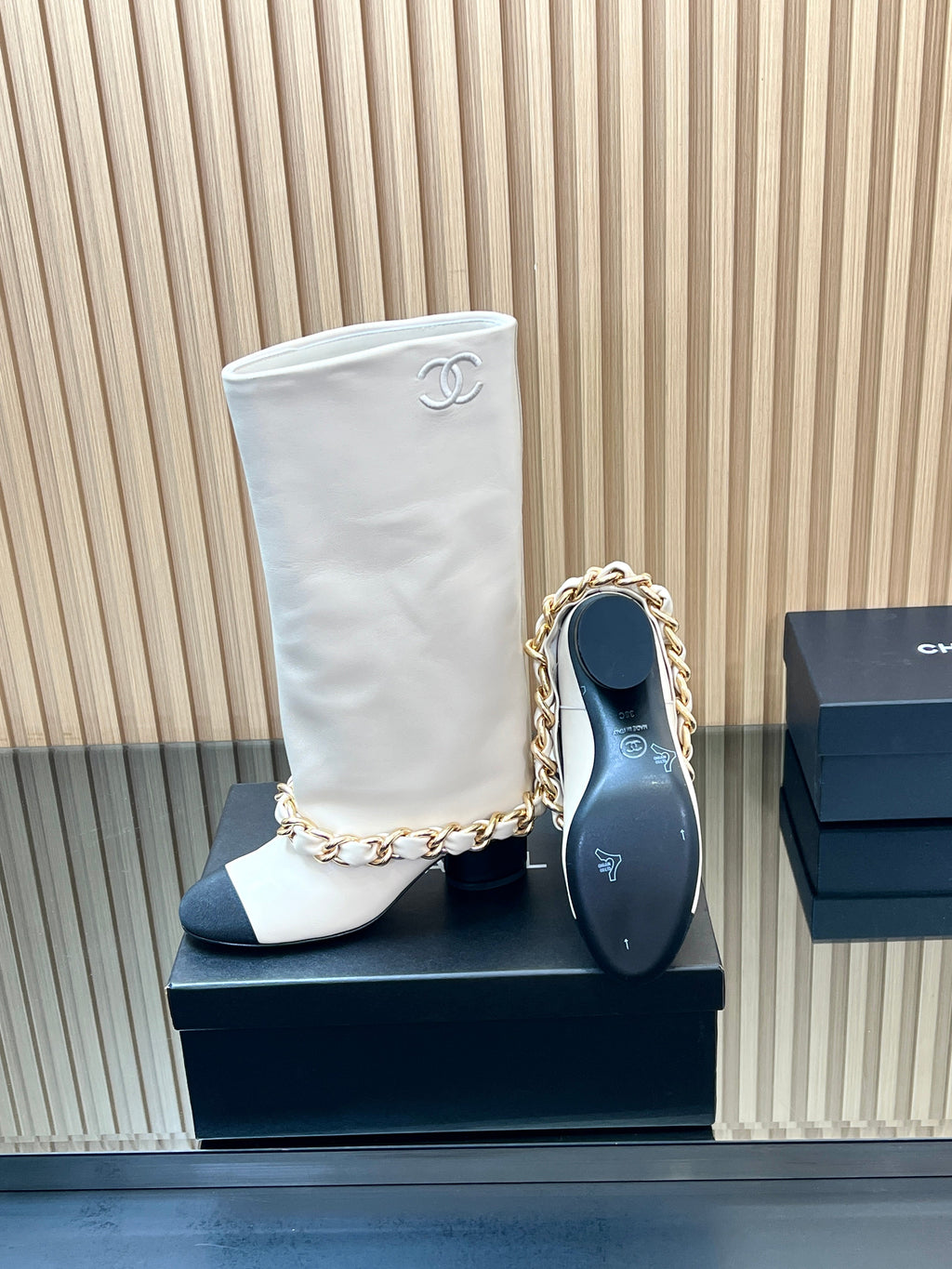 CHANEL 25S HIGH BOOTS 65MM IN WHITE CALFSKIN GOLD HARDWRE