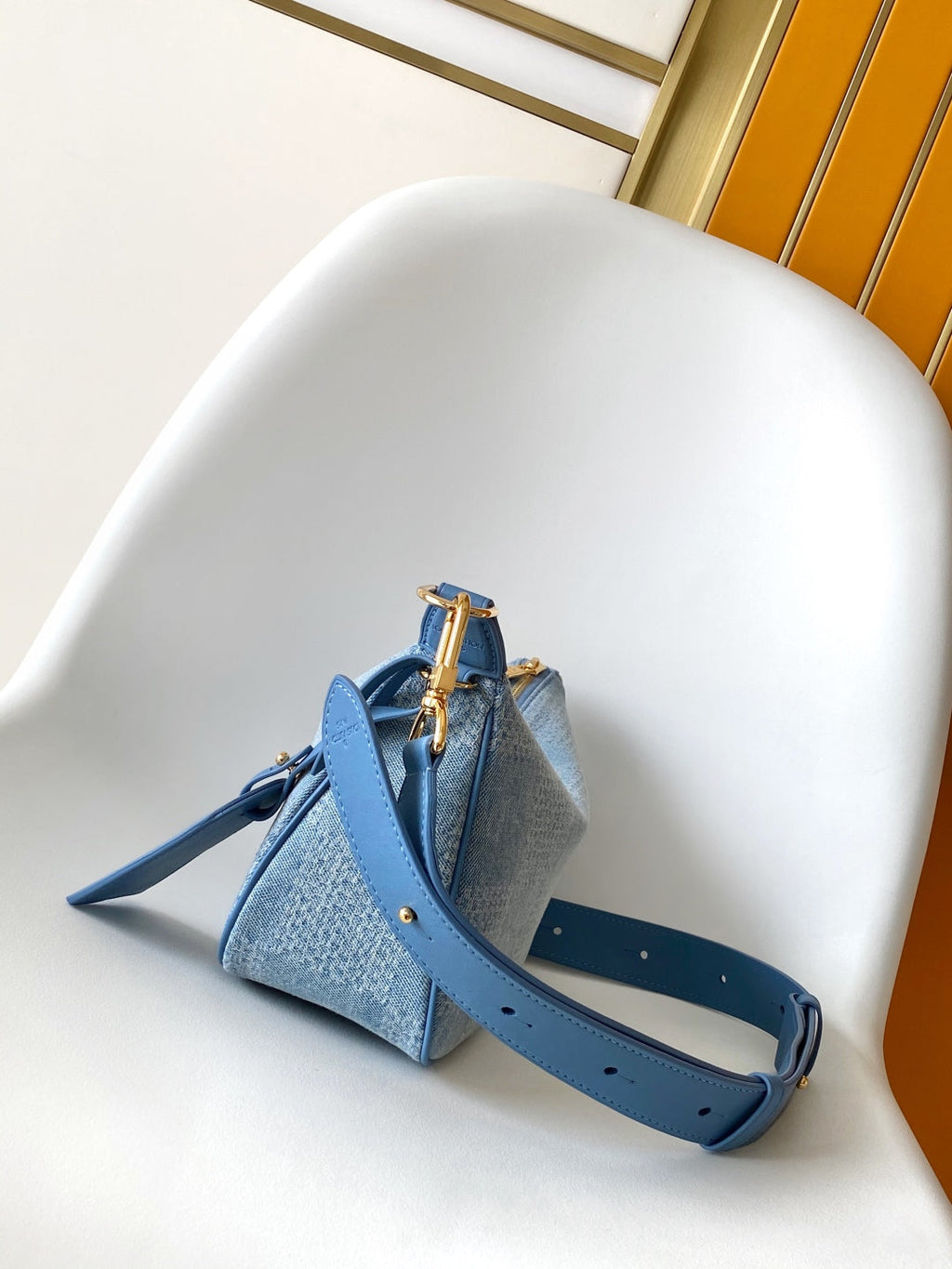 LOUIS VUITTON LV 25S POCHETTE ACCESSORIES XL 28 IN BLUE CANVAS DAMIER DENIM