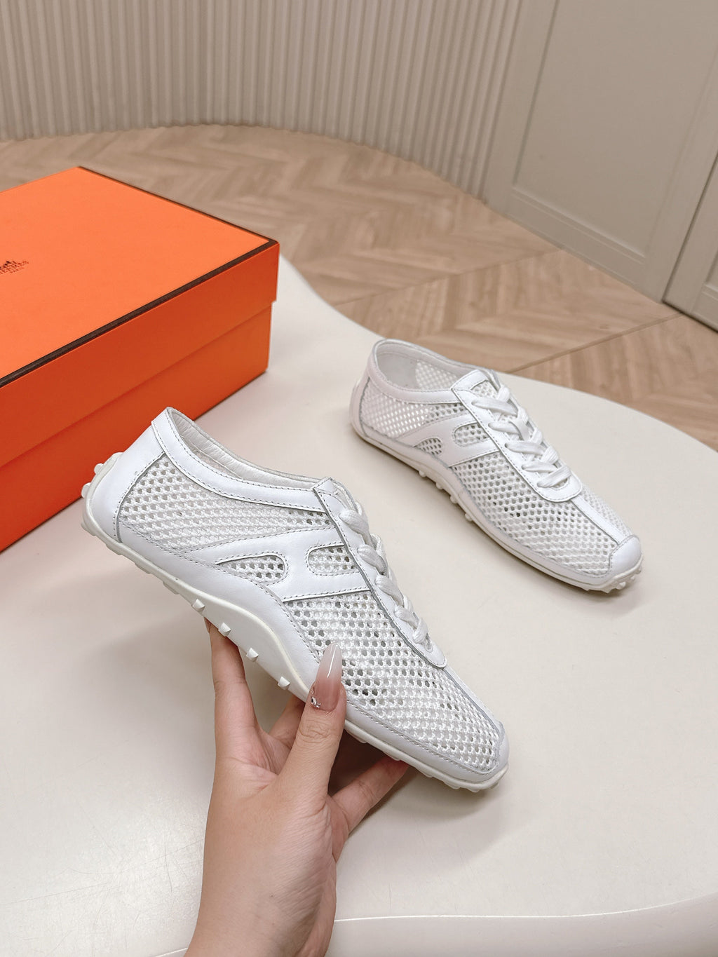 HERMES KIGA SNEAKER IN WHITE CROCHET KNIT AND CALFSKIN