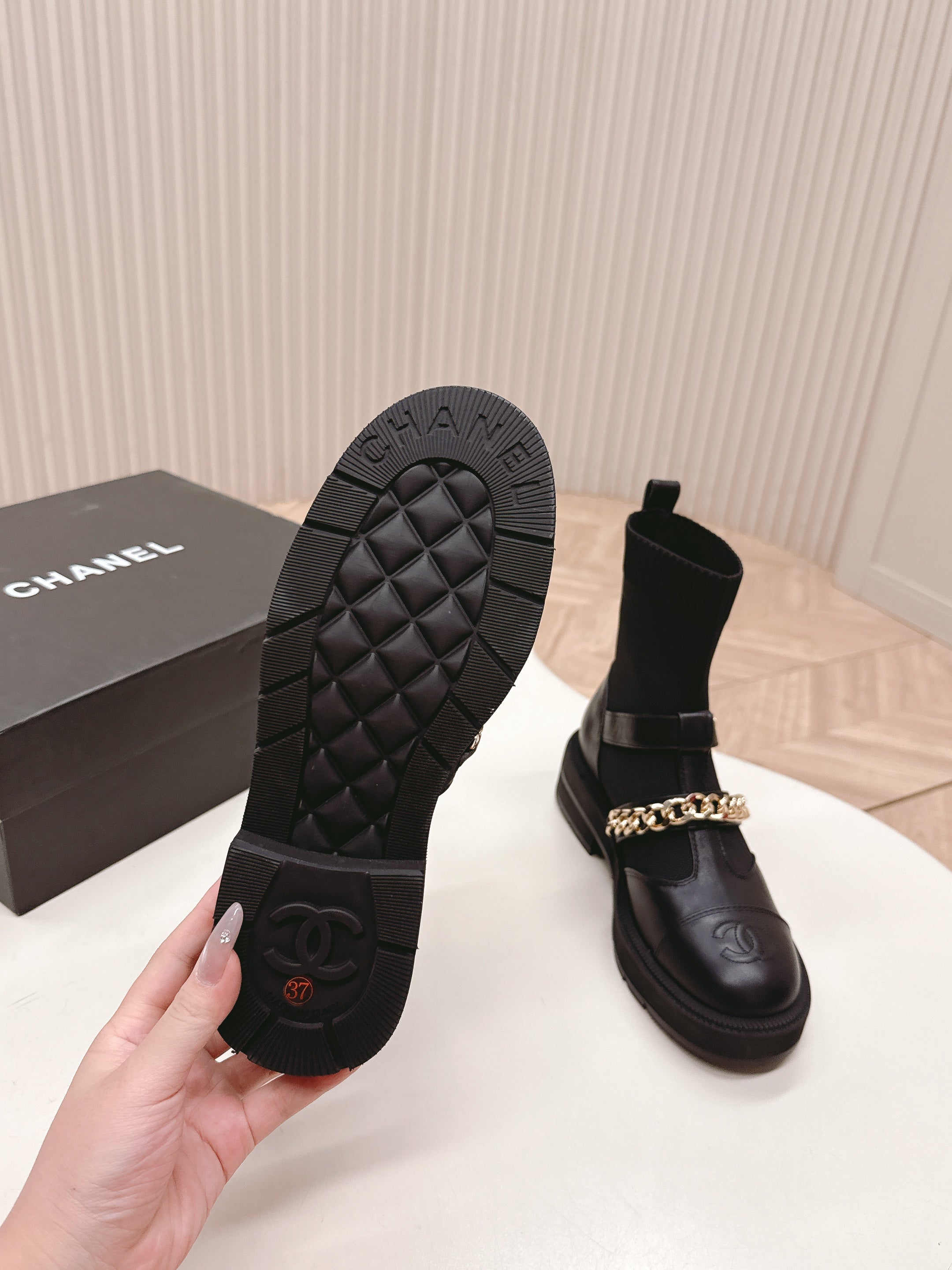 CHANEL ANKLE BOOTS 25S IN BLACK LAMBSKIN AND FABRIC WITH GOLD HARDWARE
