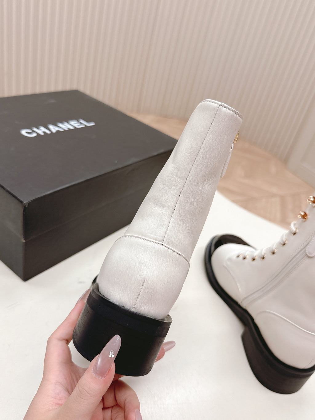 CHANEL ANKLE BOOTS 25S IN WHITE MIX BLACK LAMBSKIN WITH ZIPPER