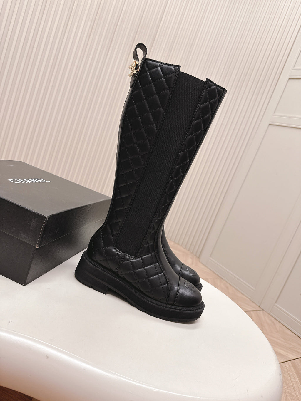 CHANEL KNEE-HIGH BOOTS 25S IN BLACK LAMBSKIN