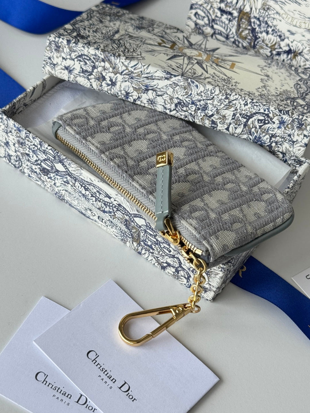 DIOR 25S TRAVEL MYRTE ZIPPED KEY CASE 14 IN GRAY  OBLIQUE JACQUARD CANVAS