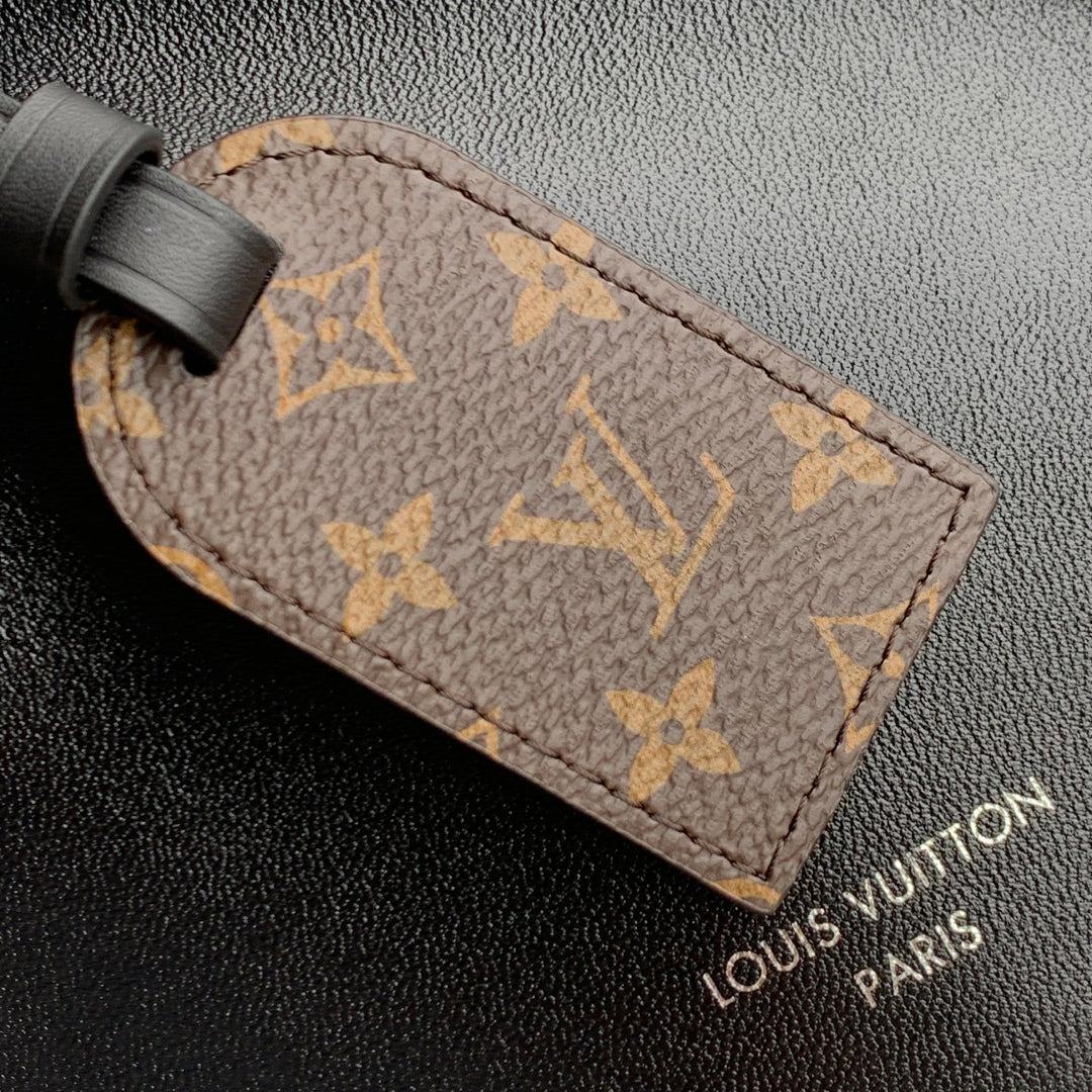 LOUIS VUITTON SPEEDY CARGO VIBE 28 IN BLACK LAMBSKIN MONOGRAM LOGO TAG