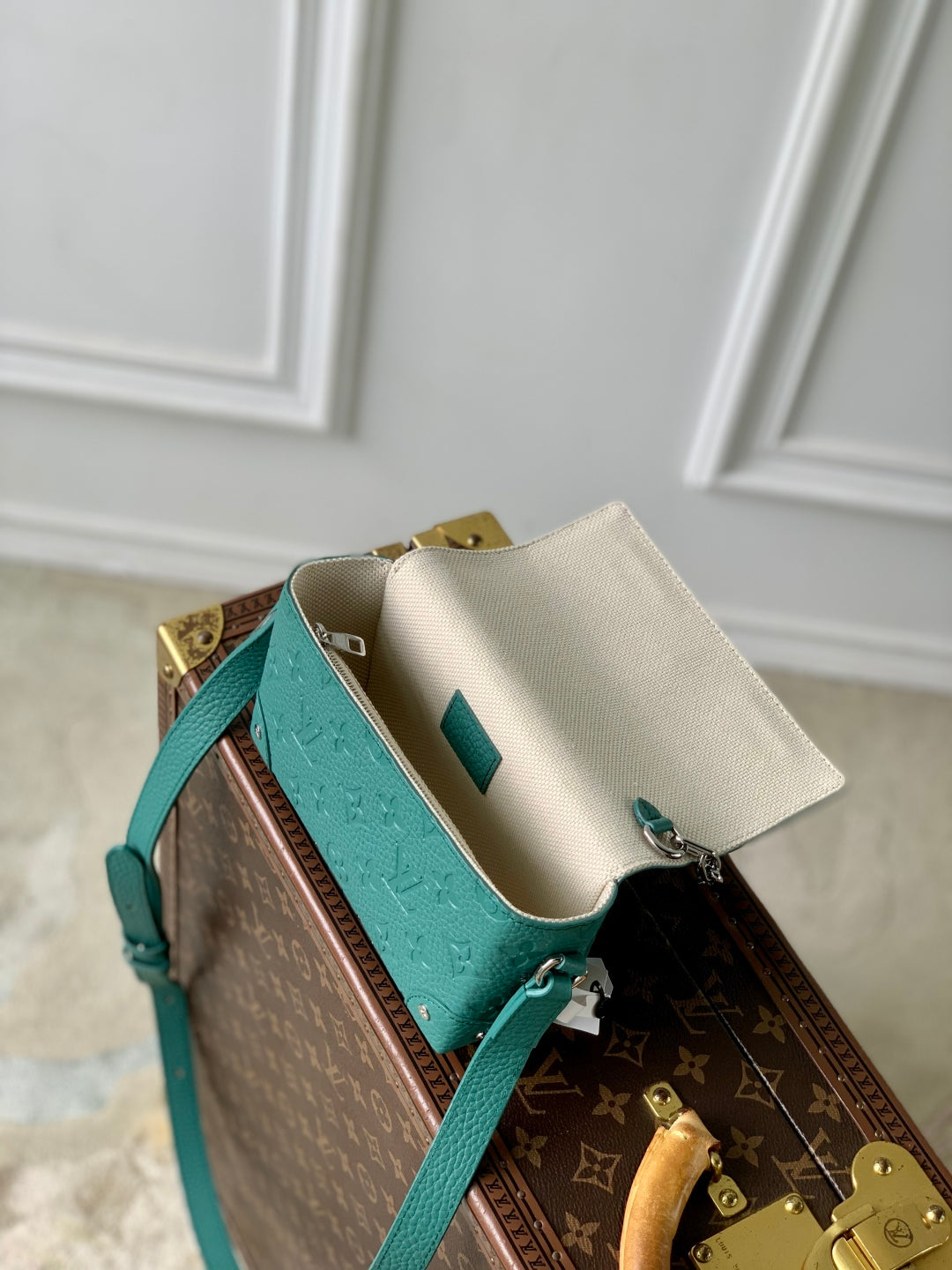 LOUIS VUITTON STEAMER WEARABLE WALLET 18 IN TEAL GREEN MONOGRAM TAURILLON CALFSKIN