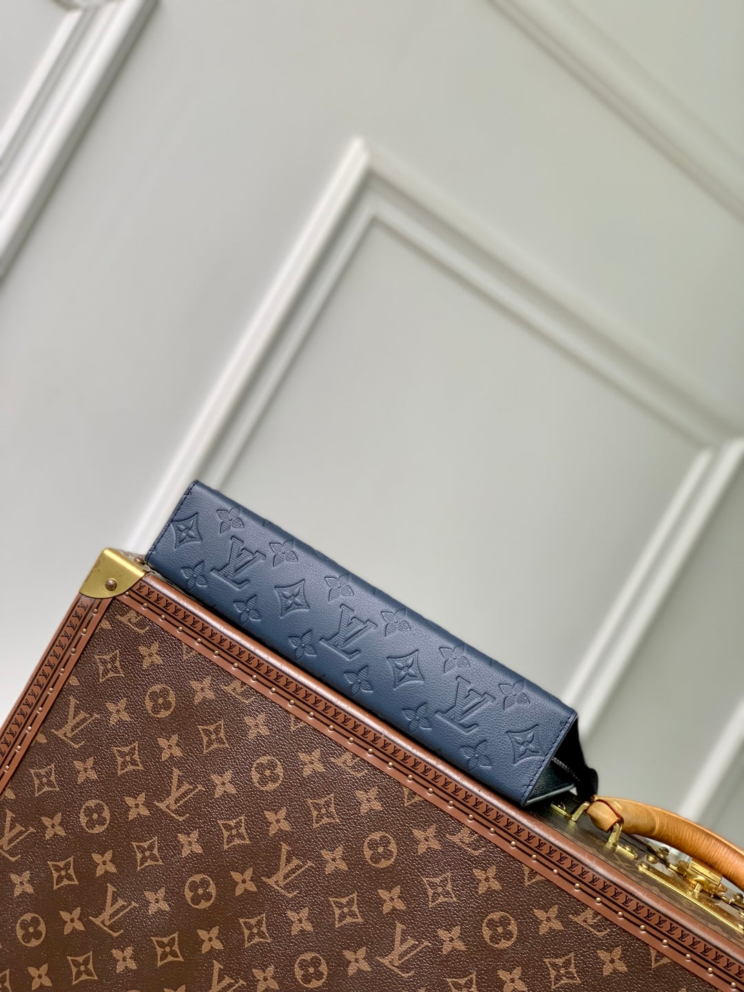 LOUIS VUITTON POCHETTE VOYAGE 27 IN DARK BLUE MONOGRAM ECLIPSE CALFSKIN EMBOSSED LOGO