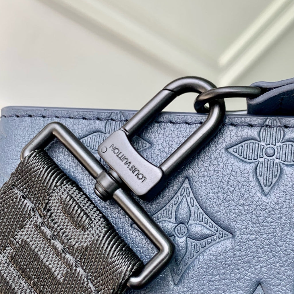 LOUIS VUITTON POCHETTE VOYAGE 22 IN DARK BLUE MONOGRAM SHADOW CALFSKIN