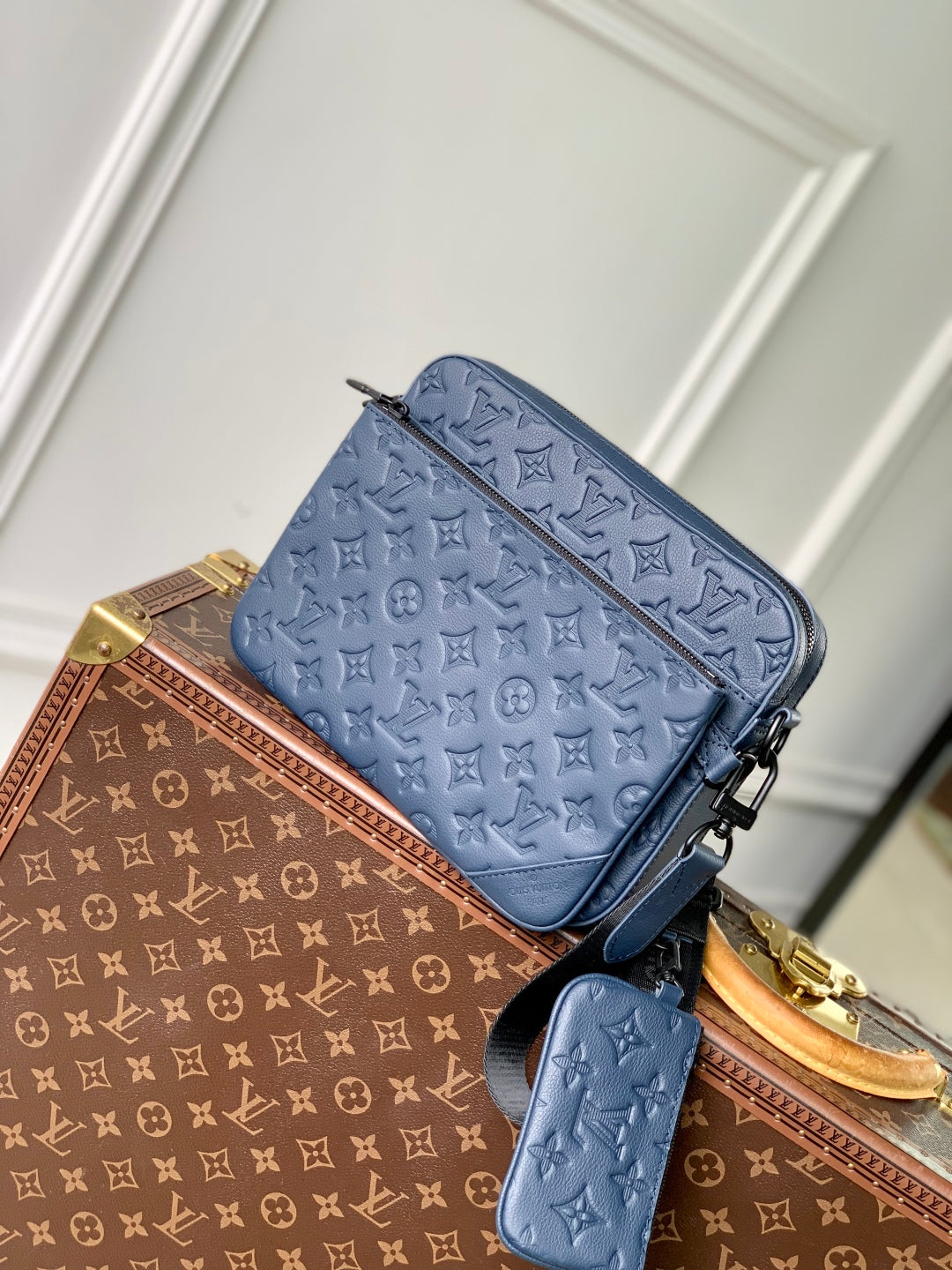 LOUIS VUITTON TRIO MESSENGER 25 IN BLUE MONOGRAM SHADOW CALFSKIN