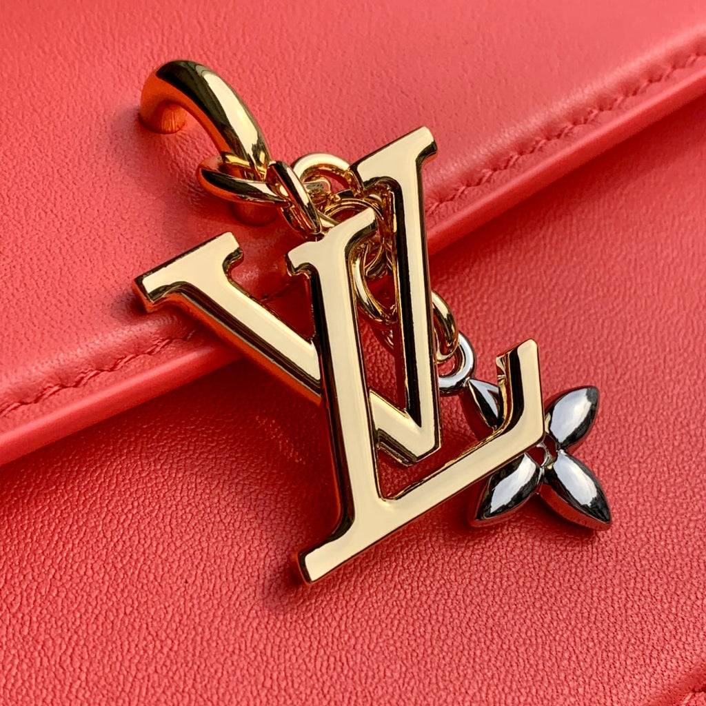 LOUIS VUITTON WALLET ON CHAIN BLOOM 20 IN SWEET CORAL CALFSKIN