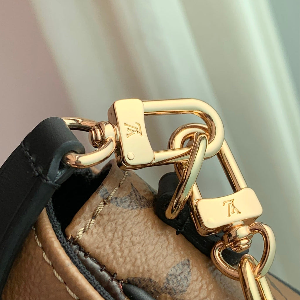 LOUIS VUITTON WALLET ON CHAIN IVY 23 IN BROWN MONOGRAM REVERSE CANVAS