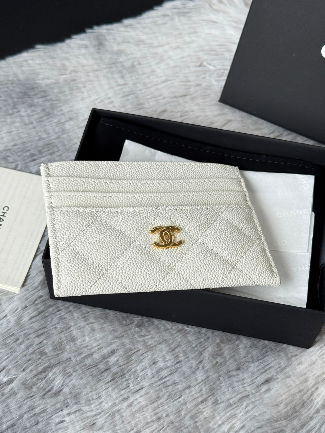 CHANEL 25S CARD HOLDER 11 IN IVORY CAVIAR GOLD HARDWARE