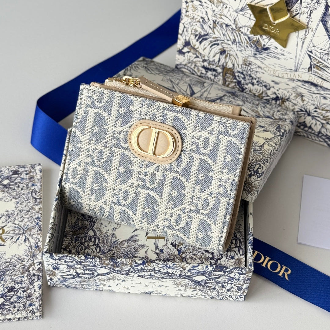 CHANEL DIOR 25S 30 MONTAIGNE DAHLIA WALLET 11 IN LIGHT BLUE DIOR OBLIQUE JACQUARD