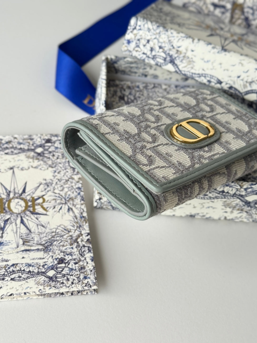 DIOR 25S CARO CARD HOLDER 11 IN GRAY CALFSKIN AND CANVAS GOLD HARDWARE