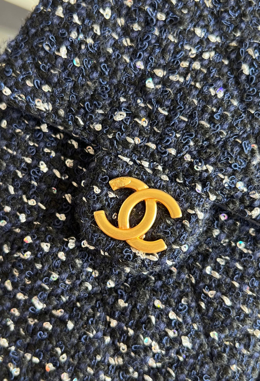CHANEL 25S HOBO BAG 30 IN NAVY BLUE TWEED WITH GOLD HARDWARE