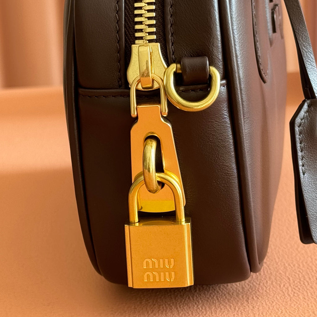 MIUMIU 26S ARCADIE BAG 19 IN DARK BROWN CALFSKIN GOLD HARDWARE