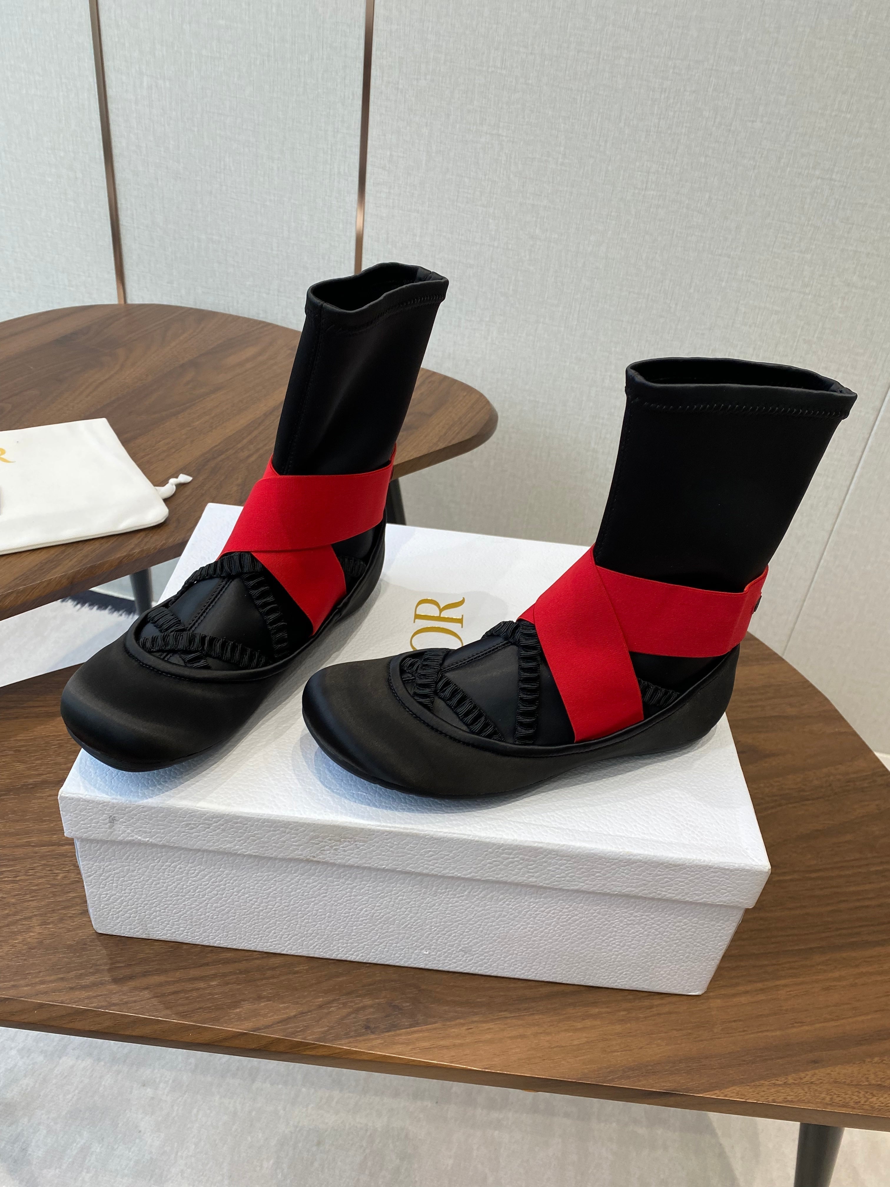 DIOR 25S STRETCH BALLET BOOTS IN BLACK AND RED SATIN