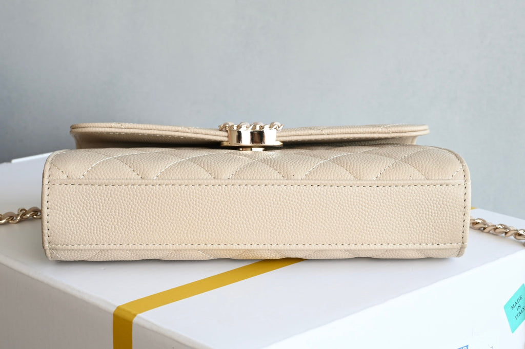 CHANEL 25S KELLY 18 CM IN BEIGE LAMBSKIN