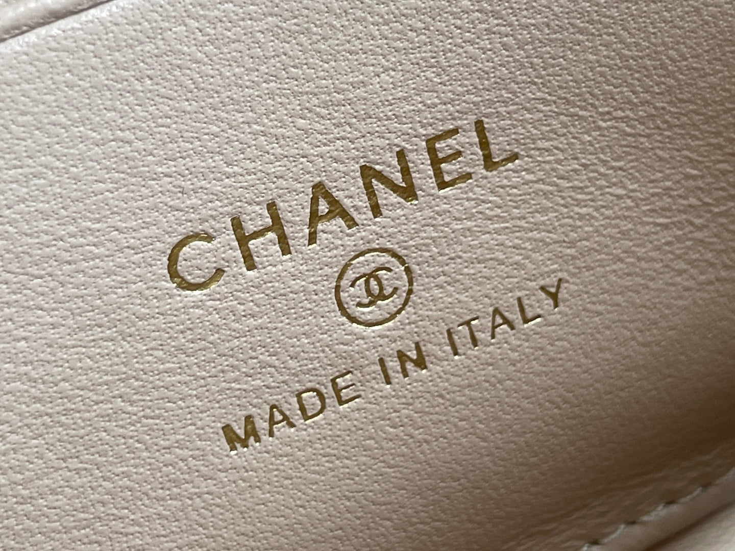 CHANEL 25S KELLY 18 CM IN BEIGE LAMBSKIN