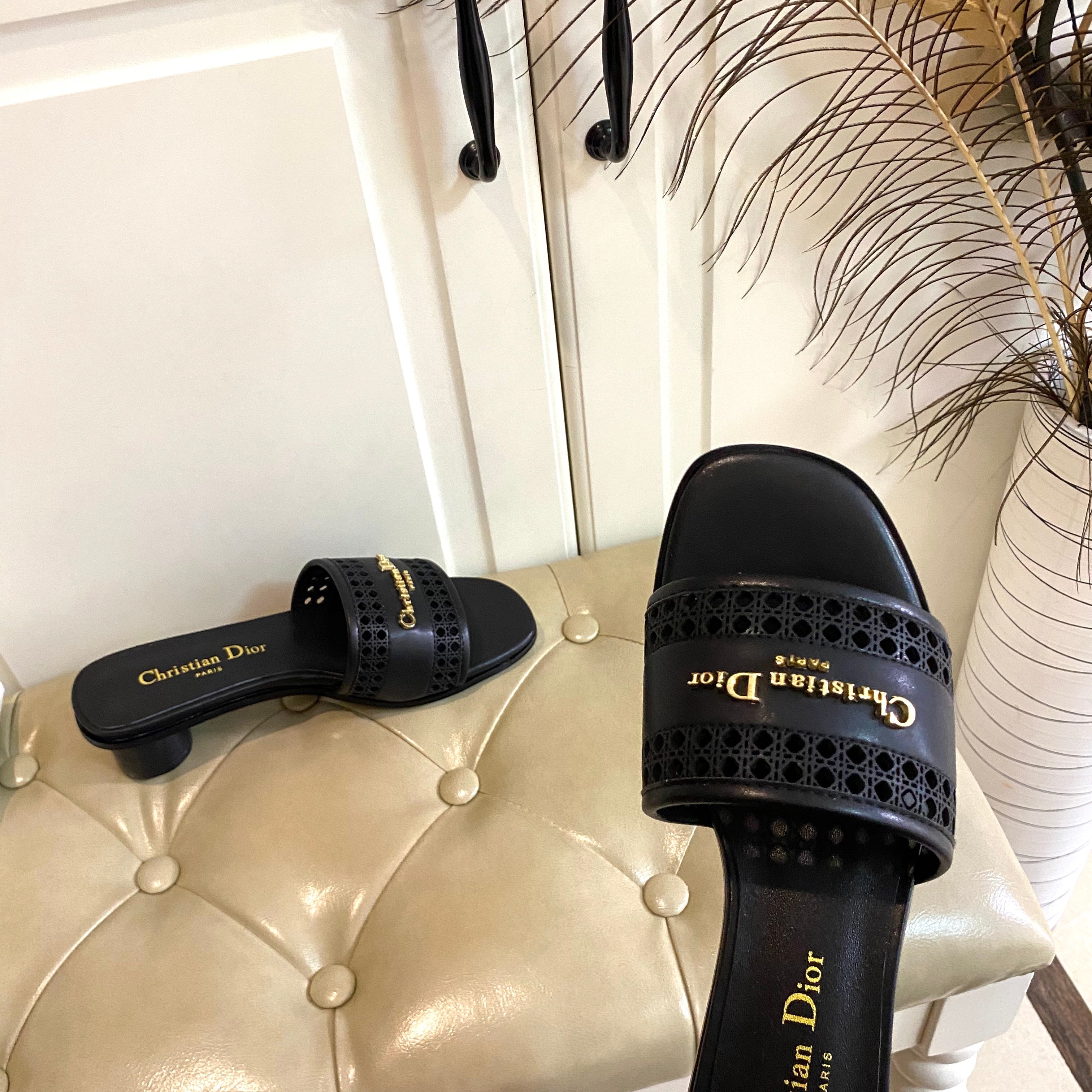 DIOR DWAY HEELED SLIDE IN BLACK CALFSKIN WITH GOLD LOGO