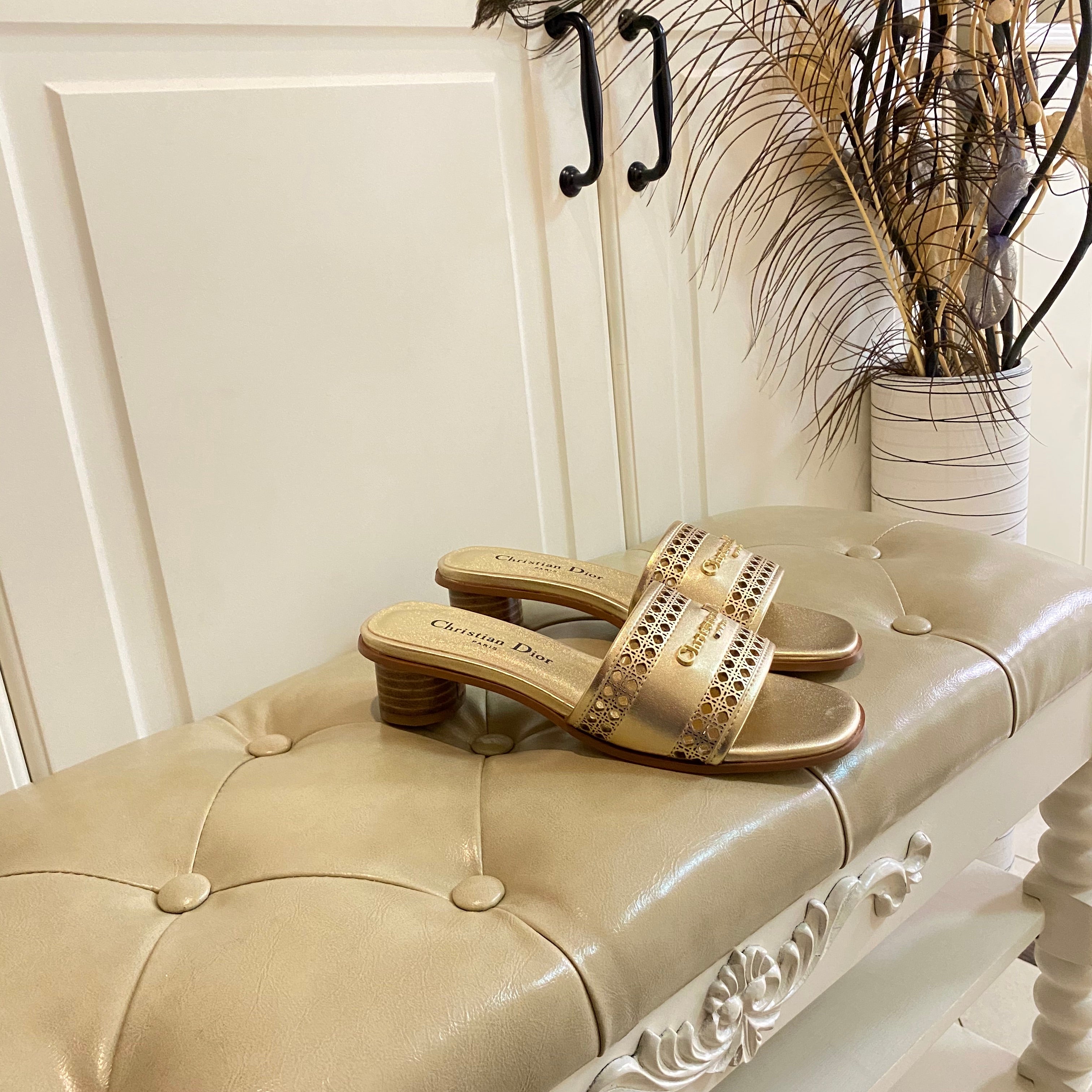 DIOR DWAY HEELED SLIDE IN GOLD CALFSKIN WITH GOLD LOGO