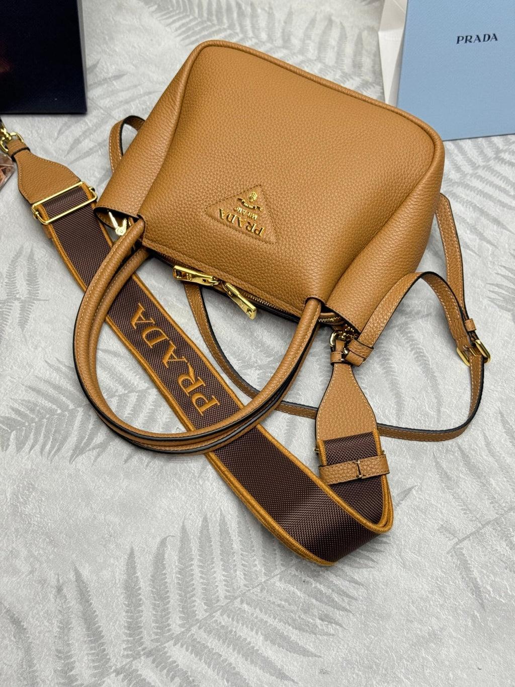 PRADA 25S SMALL BAG 23 IN CARAMEL CALFSKIN GOLD HARDWRE