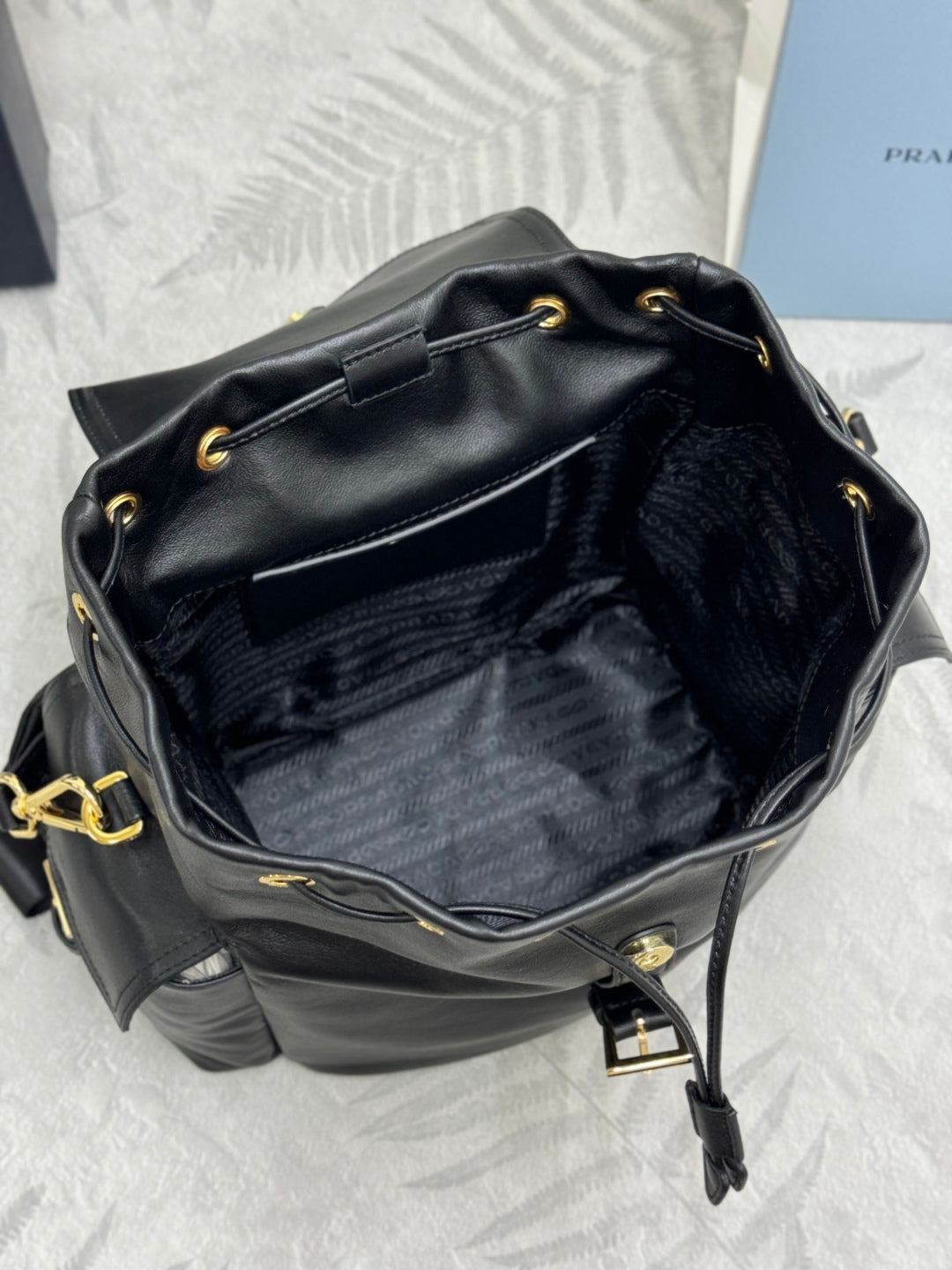 PRADA 25S EXPLORE MEDIUM BACKPACK 29 IN BLACK CALFSKIN GOLD HARDWRE