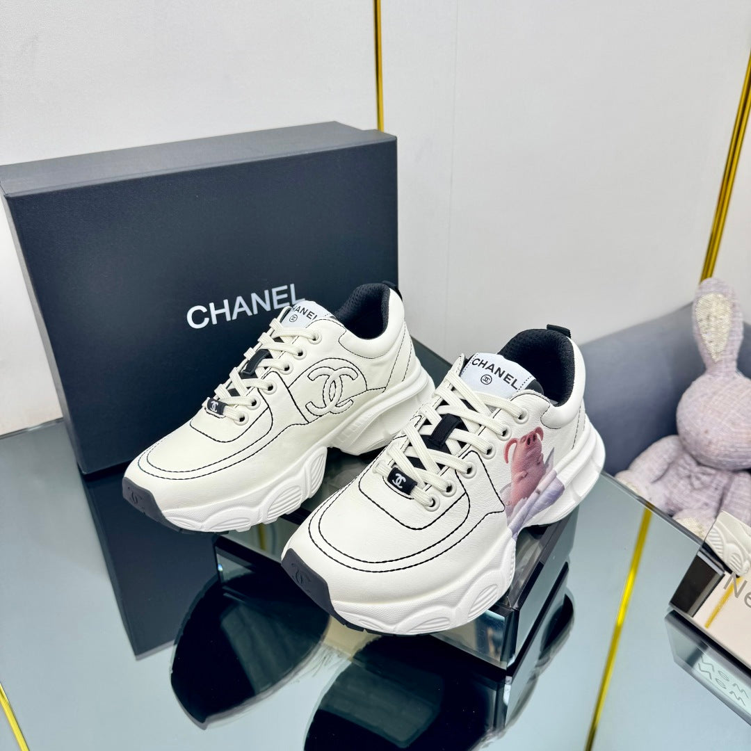 CHANEL TRAINERS SNEAKER IN WHITE CALFSKIN WITH STICKER 238627