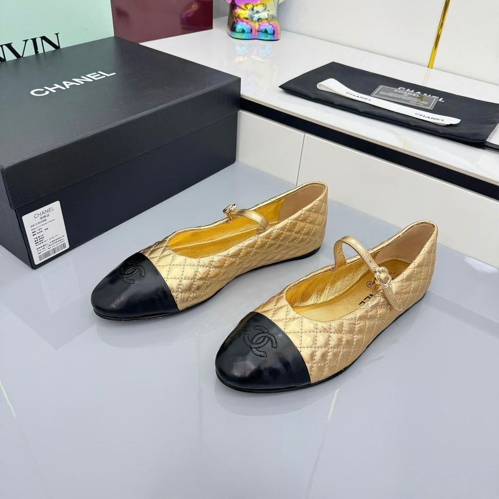 CHANEL MARY JANE FLAT 25S IN GOLD LAMBSKIN EMBOSSED LOGO