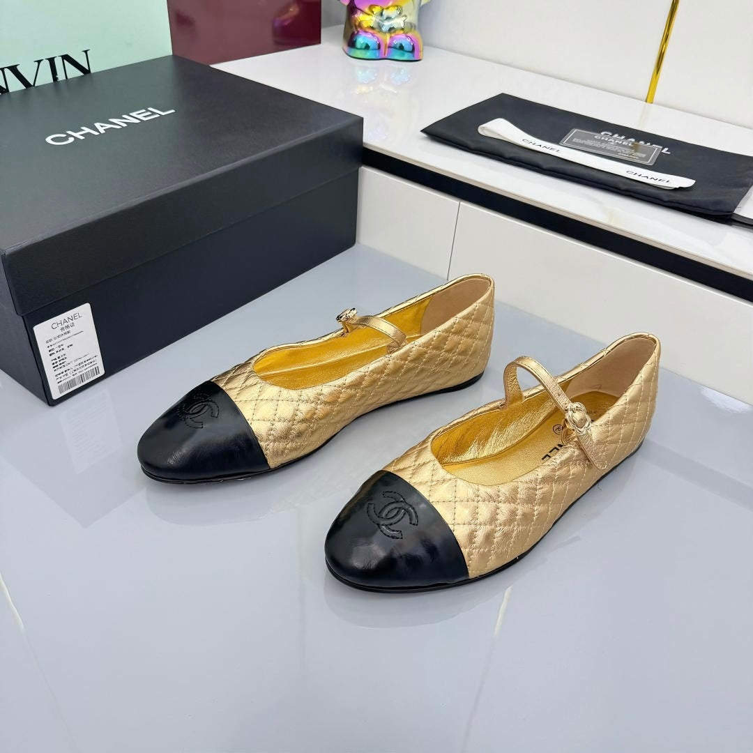 CHANEL MARY JANE FLAT 25S IN GOLD LAMBSKIN EMBOSSED LOGO