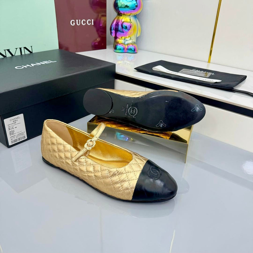 CHANEL MARY JANE FLAT 25S IN GOLD LAMBSKIN EMBOSSED LOGO