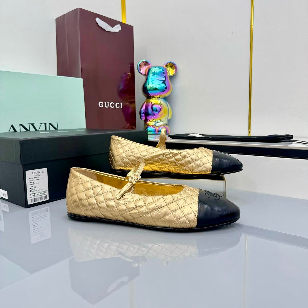 CHANEL MARY JANE FLAT 25S IN GOLD LAMBSKIN EMBOSSED LOGO