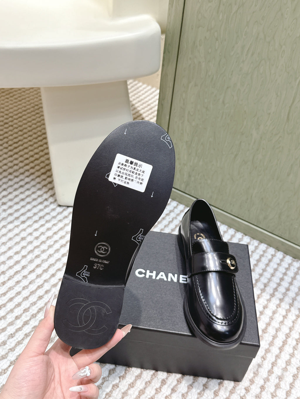 CHANEL 25S GODDESS FLAT LOAFERS IN BLACK GLOSSY CALFSKIN GOLD HARDWARE