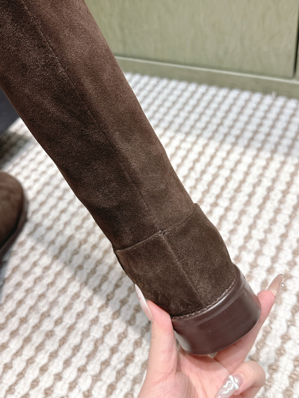 CHANEL 25S KNEE-HIGH BOOTS IN DARK BROWN SUEDE GOLD HARDWARE