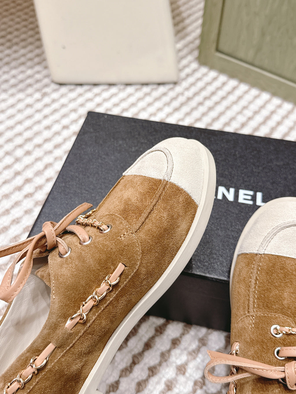 CHANEL 25S MOASINS IN BROWN AND LIGHT GREY SUEDE
