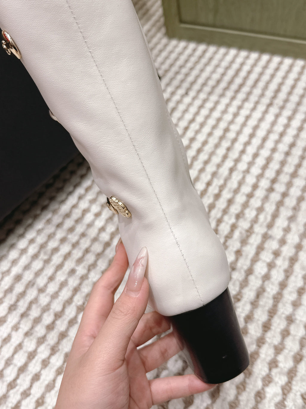 CHANEL 25S KNEE-HIGH BOOTS IN WHITE CALFSKIN WITH RHINESTONES