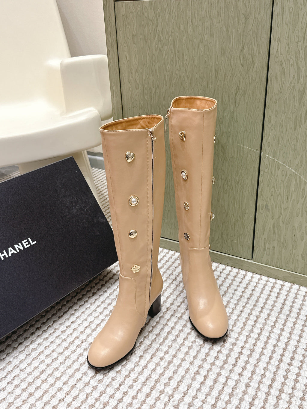 CHANEL 25S KNEE-HIGH BOOTS IN BEIGE CALFSKIN WITH RHINESTONES