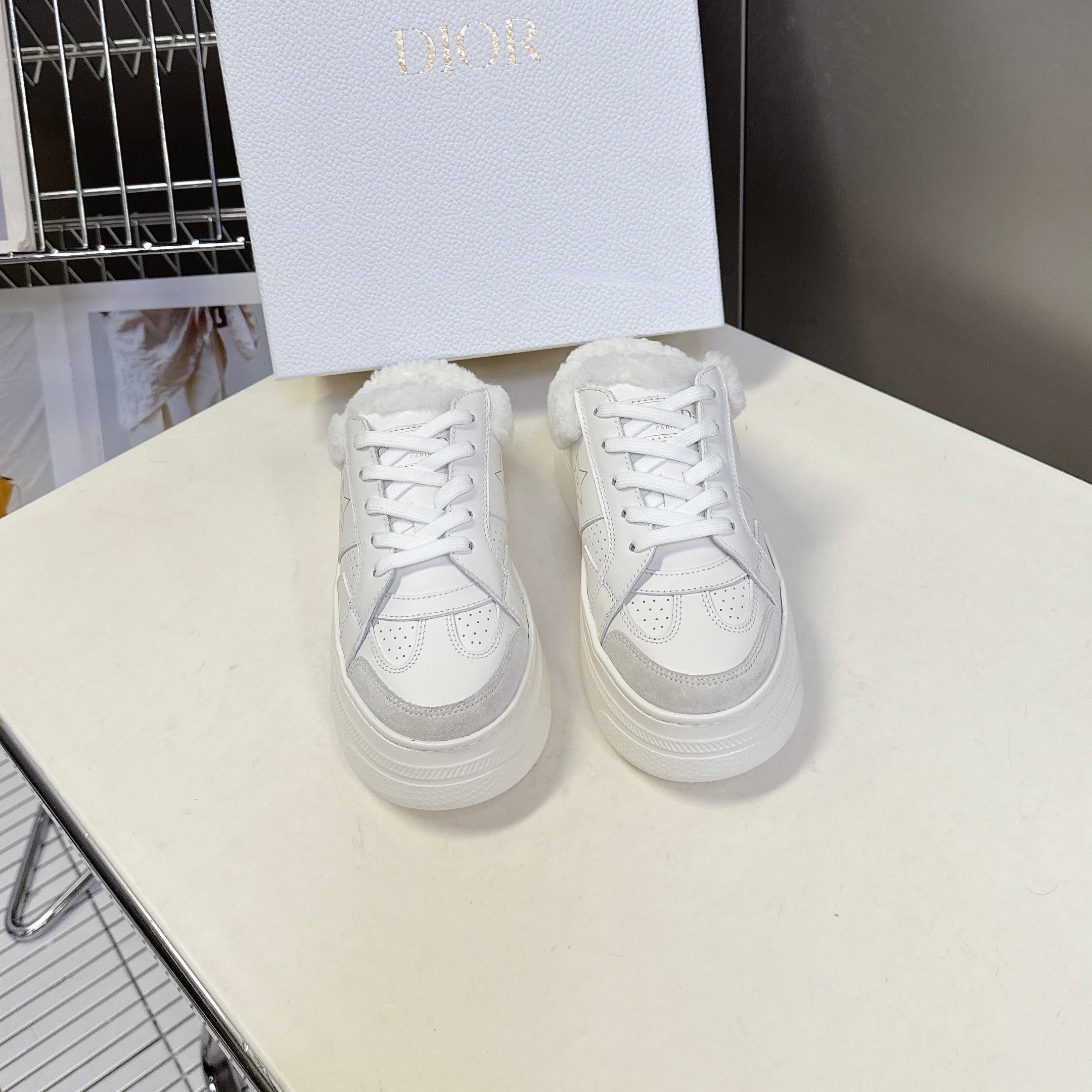 DIOR 25S  STAR SNEAKERS 40 MM IN WHITE LAMBSKIN AND WOOL